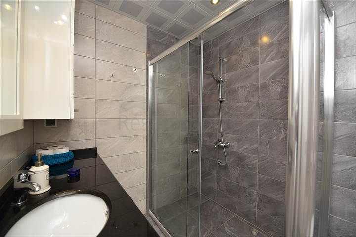 Двухуровневая квартира планировки 4+1 в Кестеле