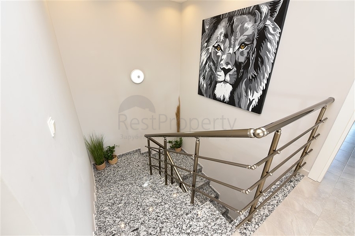 Двухуровневая квартира планировки 4+1 в Кестеле