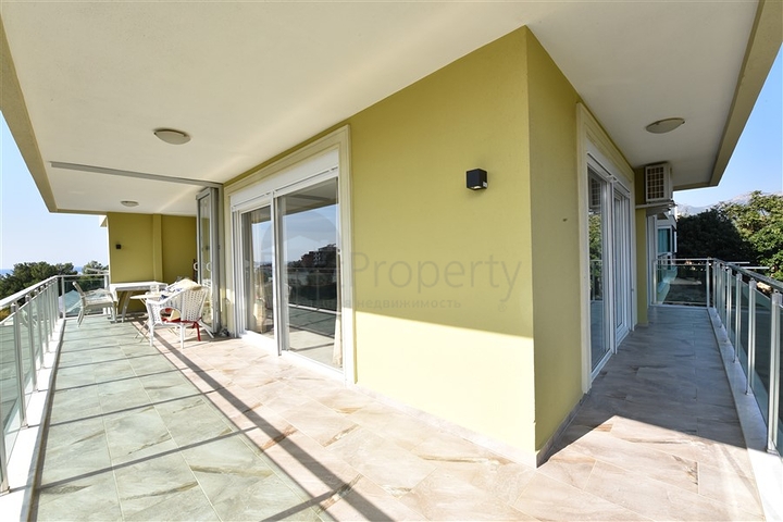 Двухуровневая квартира планировки 4+1 в Кестеле