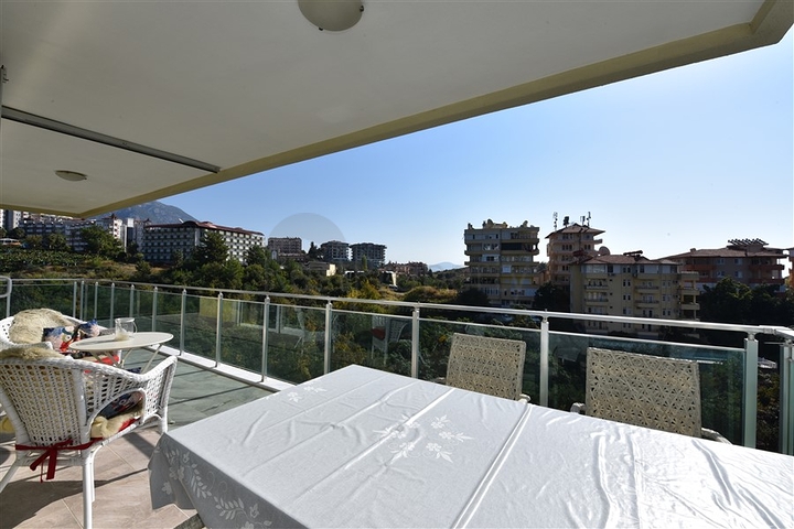 Двухуровневая квартира планировки 4+1 в Кестеле