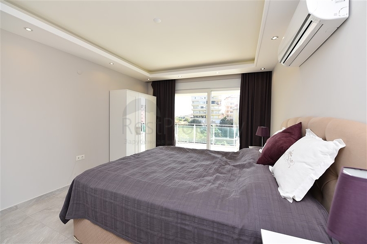 Двухуровневая квартира планировки 4+1 в Кестеле