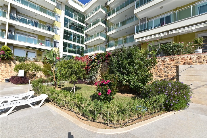 Двухуровневая квартира планировки 4+1 в Кестеле