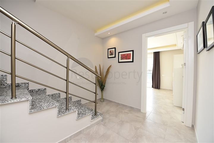 Двухуровневая квартира планировки 4+1 в Кестеле