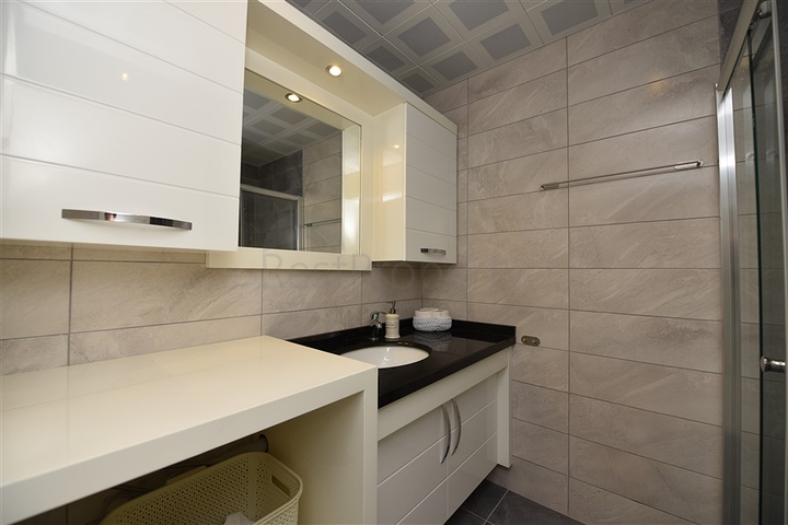 Двухуровневая квартира планировки 4+1 в Кестеле