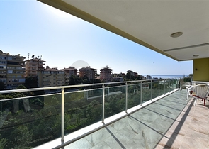 Двухуровневая квартира планировки 4+1 в Кестеле