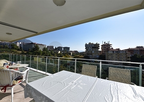 Двухуровневая квартира планировки 4+1 в Кестеле