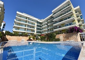 Двухуровневая квартира планировки 4+1 в Кестеле