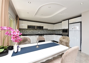 Двухуровневая квартира планировки 4+1 в Кестеле