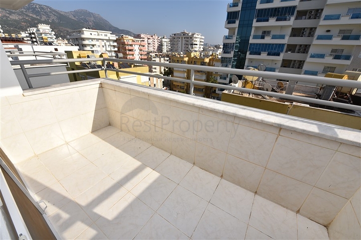 Меблированная квартира с двумя спальнями в Махмутларе 