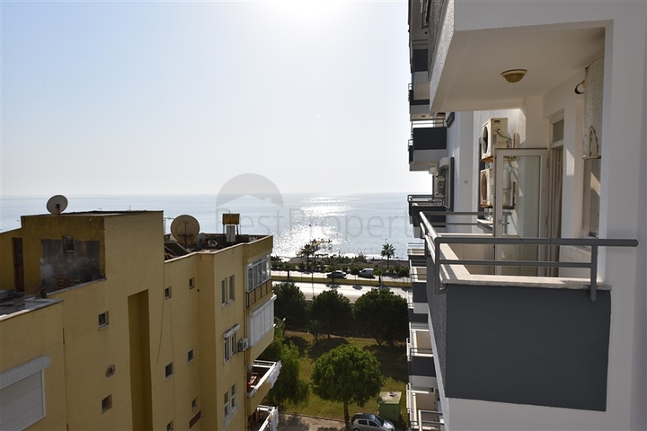 Меблированная квартира с двумя спальнями в Махмутларе 