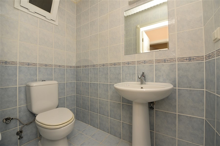 Меблированная квартира с двумя спальнями в Махмутларе 