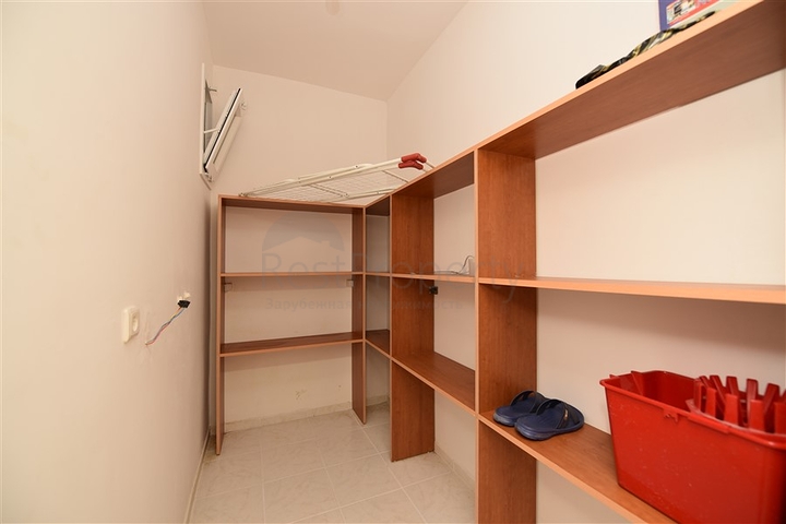 Меблированная квартира с двумя спальнями в Махмутларе 