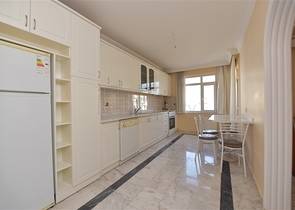 Меблированная квартира с двумя спальнями в Махмутларе 