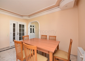 Меблированная квартира с двумя спальнями в Махмутларе 