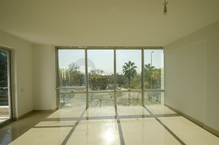 Продажа бизнес центра в районе Лара Анталья