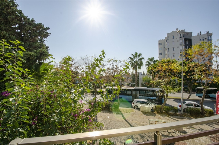 Продажа бизнес центра в районе Лара Анталья