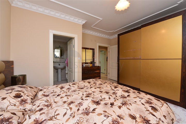 Меблированная квартира планировки 2+1 в Махмутларе