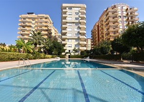 Меблированная квартира планировки 2+1 в Махмутларе