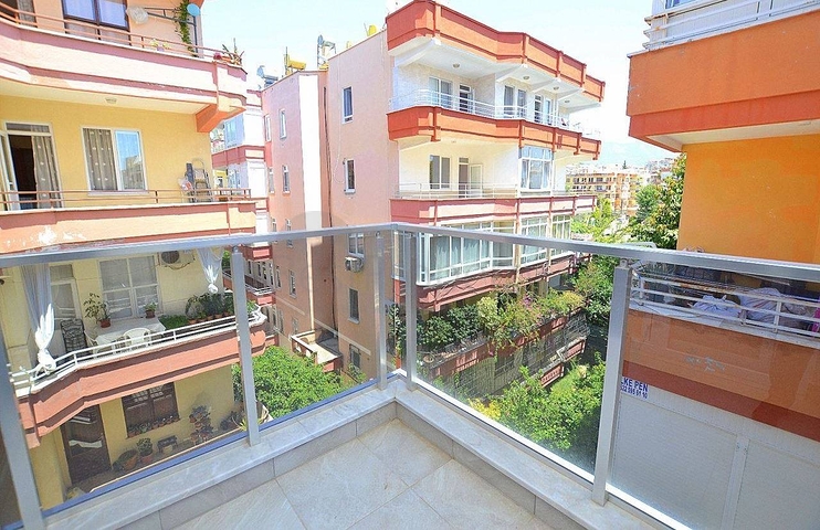 Меблированная квартира в центре Алании