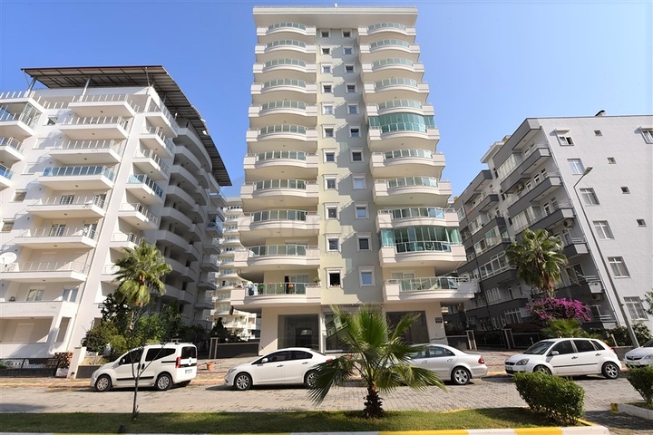 Трехкомнатная квартира в районе Махмутлар