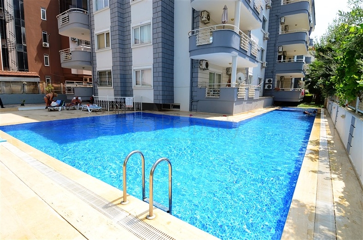 Трёхкомнатная квартира с мебелью в районе Оба