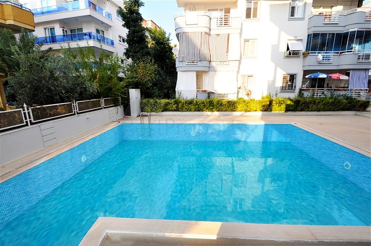 Трёхкомнатная квартира с мебелью в районе Оба