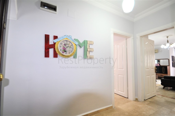 Трёхкомнатная квартира с мебелью в районе Оба