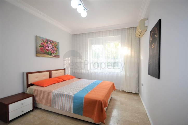 Трёхкомнатная квартира с мебелью в районе Оба