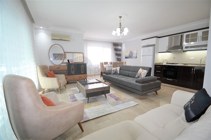 Трёхкомнатная квартира с мебелью в районе Оба