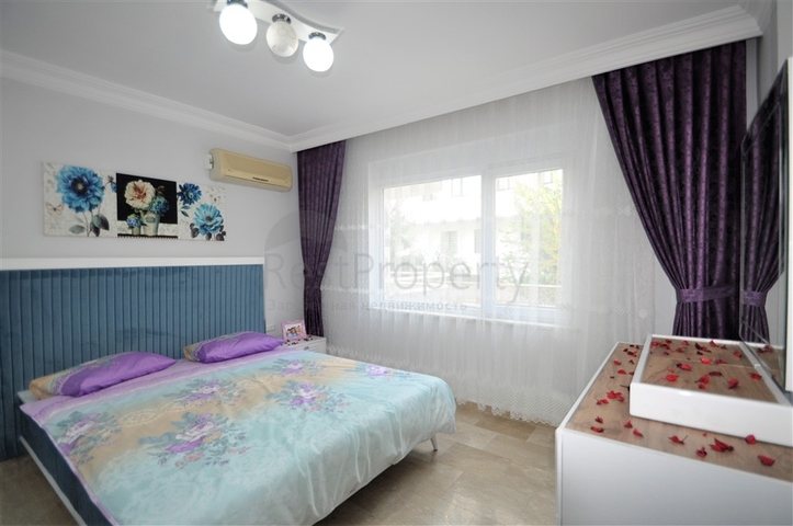 Трёхкомнатная квартира с мебелью в районе Оба