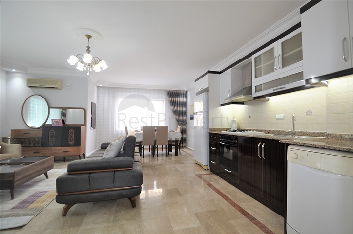 Трёхкомнатная квартира с мебелью в районе Оба