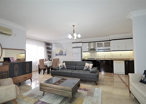 Трёхкомнатная квартира с мебелью в районе Оба