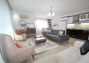 Трёхкомнатная квартира с мебелью в районе Оба