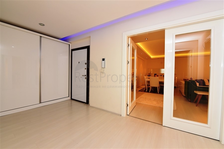 Квартира с мебелью для большой семьи 