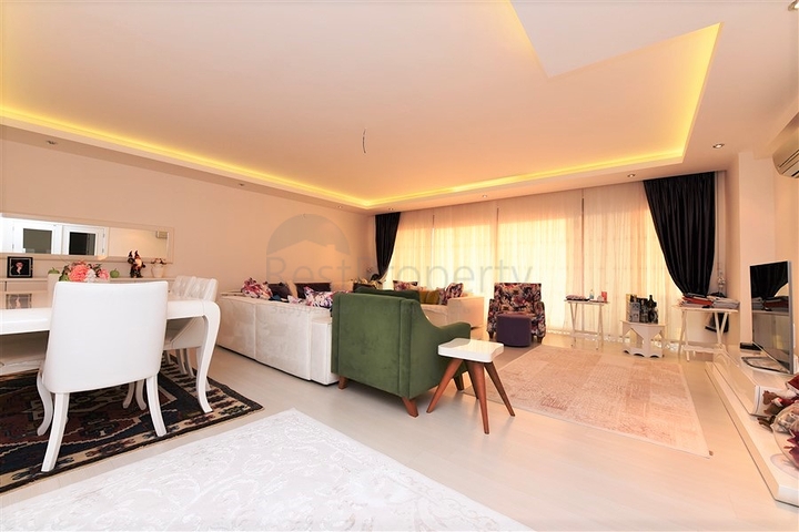 Квартира с мебелью для большой семьи 