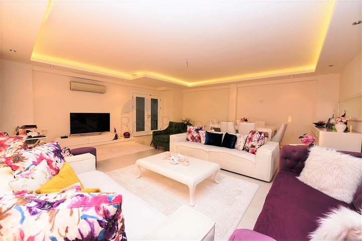 Квартира с мебелью для большой семьи 