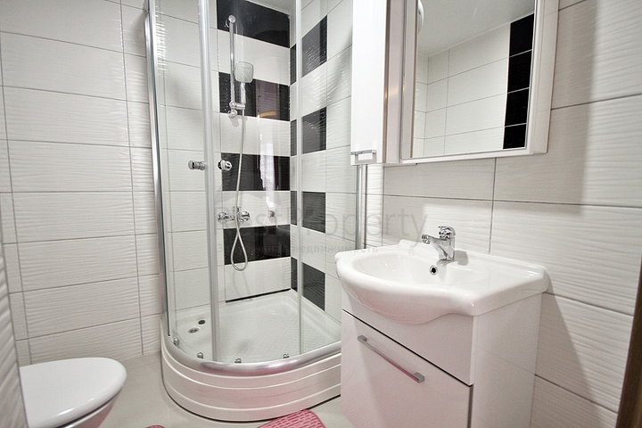 Трехкомнатная квартира с мебелью в Махмутларе