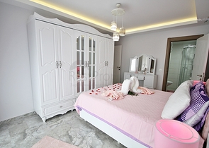 Трехкомнатная квартира с мебелью в Махмутларе