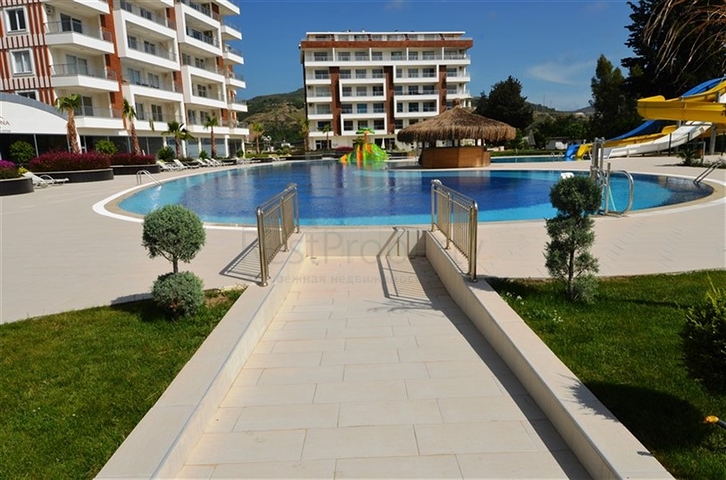 Большой пентхаус с видом на горы в Демирташе