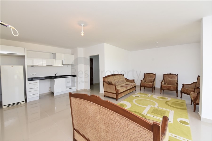 Большой пентхаус с видом на горы в Демирташе