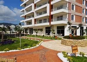 Большой пентхаус с видом на горы в Демирташе