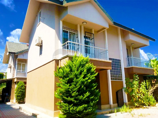 Триплекс вилла 4+1 с мебелью в Кемере 