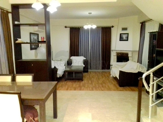 Триплекс вилла 4+1 с мебелью в Кемере 