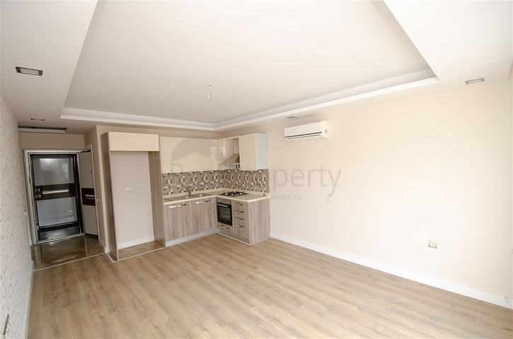 Квартира 1+1 в микрорайне Лиман Коньяалты 600 м до моря