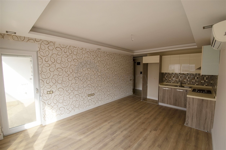 Квартира 1+1 в микрорайне Лиман Коньяалты 600 м до моря