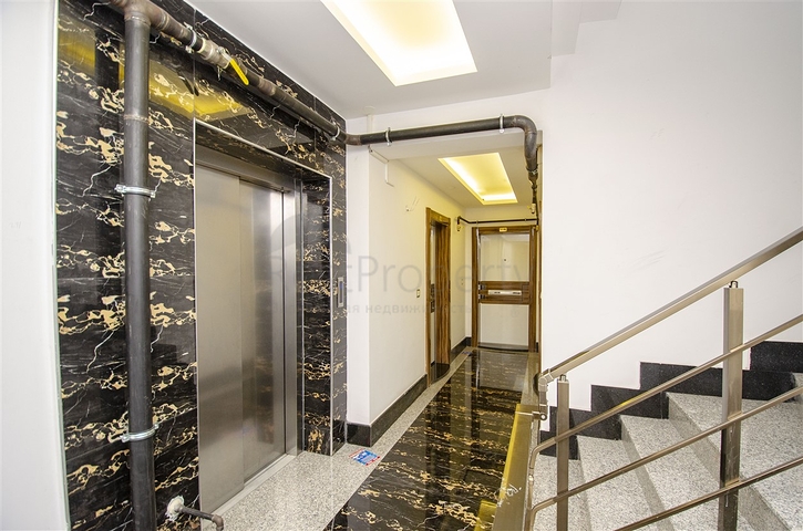 Квартира 1+1 в микрорайне Лиман Коньяалты 600 м до моря