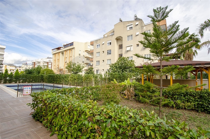 Квартира 1+1 в микрорайне Лиман Коньяалты 600 м до моря