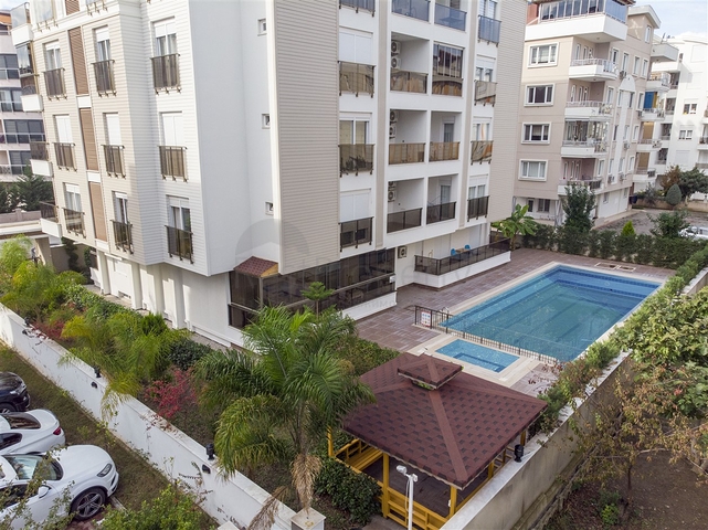 Квартира 1+1 в микрорайне Лиман Коньяалты 600 м до моря