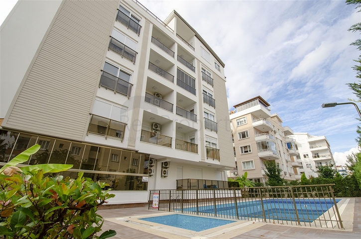 Квартира 1+1 в микрорайне Лиман Коньяалты 600 м до моря