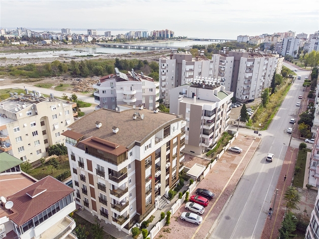 Квартира 1+1 в микрорайне Лиман Коньяалты 600 м до моря